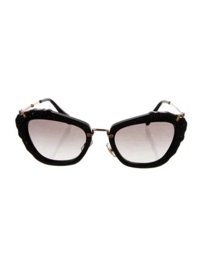 Pre-owned Miu Miu Cat-eye Gradient Sunglasses In Black