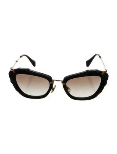Pre-owned Miu Miu Cat-eye Gradient Sunglasses In Black