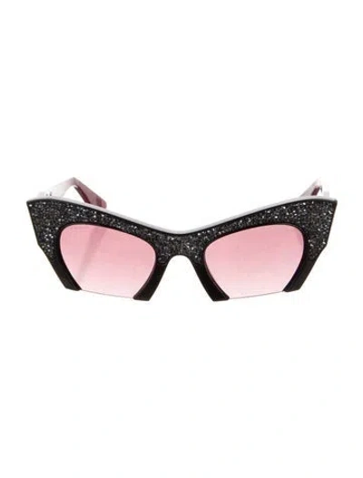 Pre-owned Miu Miu Cat-eye Tinted Sunglasses In Black