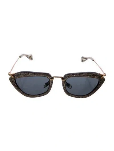 Pre-owned Miu Miu Cat-eye Tinted Sunglasses In Black