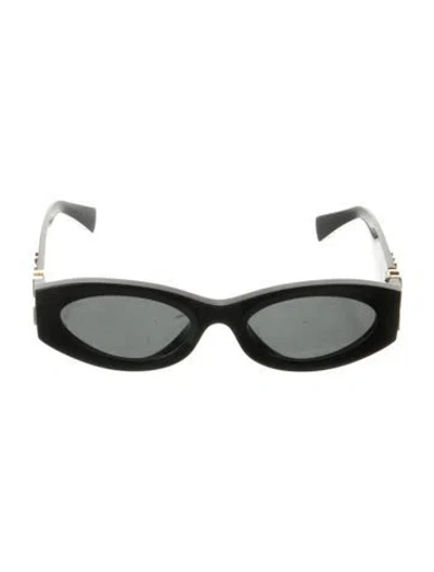 Pre-owned Miu Miu Cat-eye Tinted Sunglasses In Black