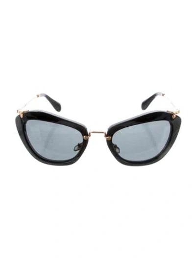 Pre-owned Miu Miu Cat-eye Tinted Sunglasses In Black