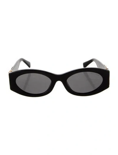 Pre-owned Miu Miu Cat-eye Tinted Sunglasses In Black