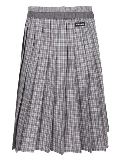 Pre-owned Miu Miu Checked Pleated Midi Skirt In Blue
