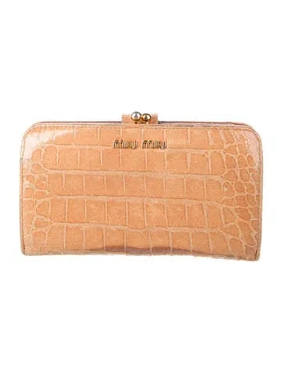 Pre-owned Miu Miu Embossed Leather Wallet In Neutral