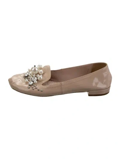 Pre-owned Miu Miu Faux Pearl Accents Patent Leather Loafers In Neutrals