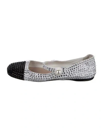 Pre-owned Miu Miu Faux Pearl Accents Patterned Flats In White