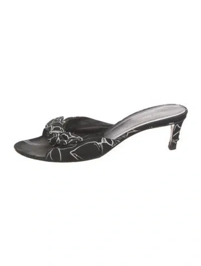 Pre-owned Miu Miu Floral Print Slides In Black