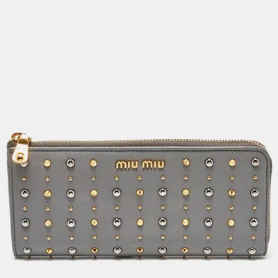 Pre-owned Miu Miu Grey Leather Studded Zip Continental Wallet