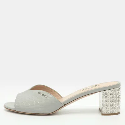 Pre-owned Miu Miu Jewelled Size 41 Grey Croc Embossed Leather Crystal Embellished Block Heel Slide Sandals