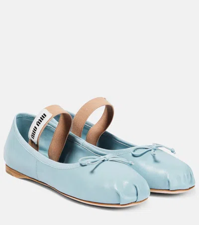 Miu Miu Logo Leather Ballet Flats In Cielo