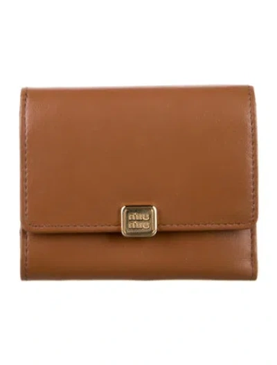 Pre-owned Miu Miu Leather Bifold Wallet In Brown