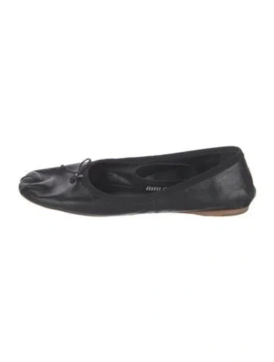 Pre-owned Miu Miu Leather Bow Accents Ballet Flats In Black