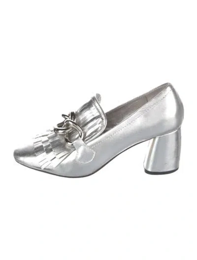 Pre-owned Miu Miu Leather Chain-link Accents Loafers In Silver