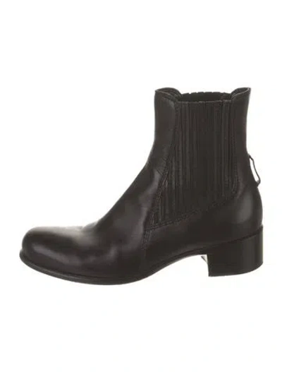 Pre-owned Miu Miu Leather Chelsea Boots In Black