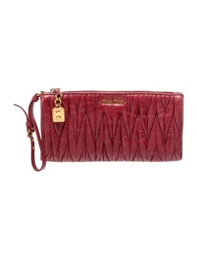 Pre-owned Miu Miu Leather Clutch In Pink