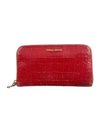 Pre-owned Miu Miu Leather Coin Pouch In Red