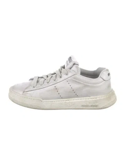 Pre-owned Miu Miu Leather Distressed Accents Sneakers In White