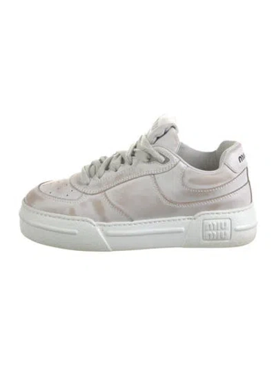 Pre-owned Miu Miu Leather Distressed Accents Sneakers In White