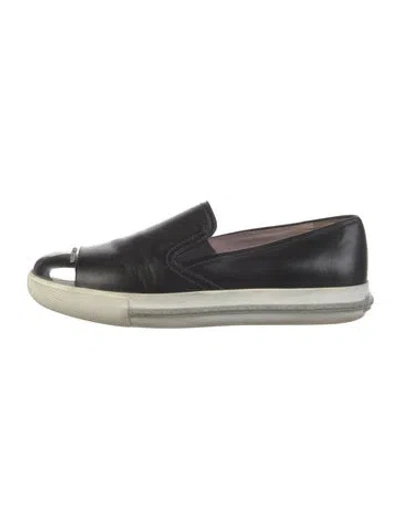 Pre-owned Miu Miu Leather Flats In Black