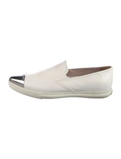 Pre-owned Miu Miu Leather Loafers In Neutral
