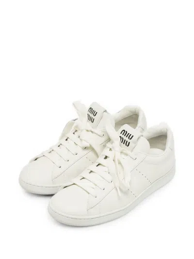 Pre-owned Miu Miu Leather Low-top Sneakers In White