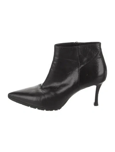 Pre-owned Miu Miu Leather Mules In Black