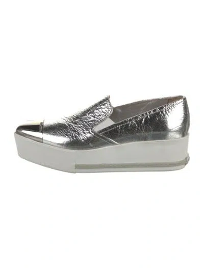 Pre-owned Miu Miu Leather Mules In Silver