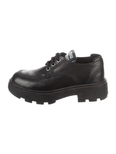 Pre-owned Miu Miu Leather Oxfords In Black