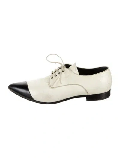 Pre-owned Miu Miu Leather Oxfords In Neutral