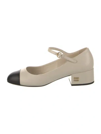 Pre-owned Miu Miu Leather Pumps In White