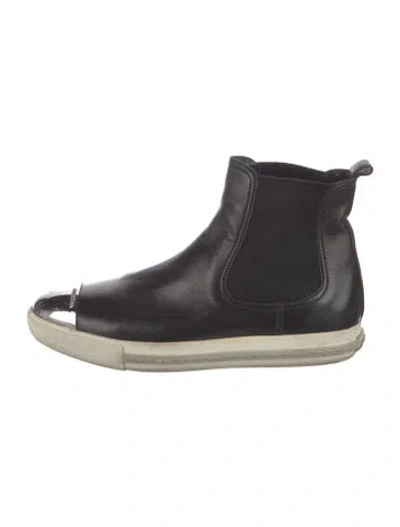 Pre-owned Miu Miu Leather Sneakers In Black