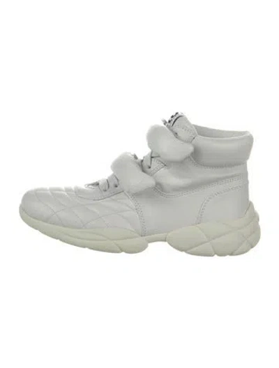Pre-owned Miu Miu Leather Sneakers In White
