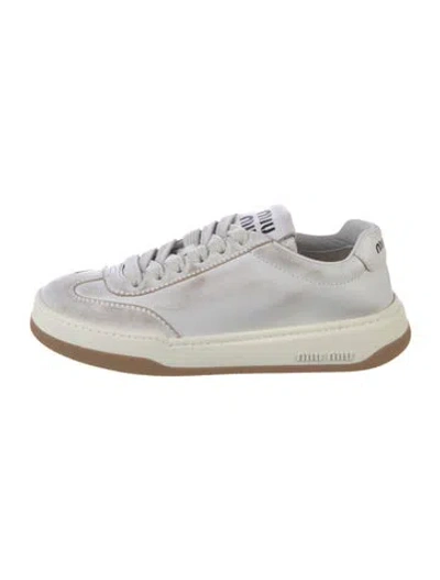 Pre-owned Miu Miu Leather Sneakers In White