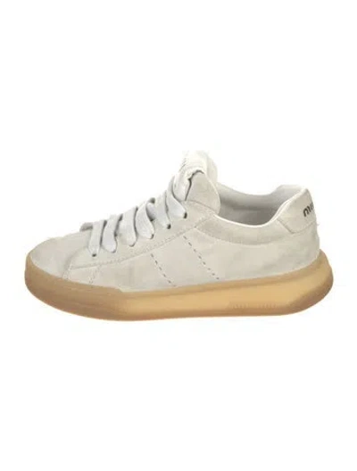Pre-owned Miu Miu Leather Sneakers In White