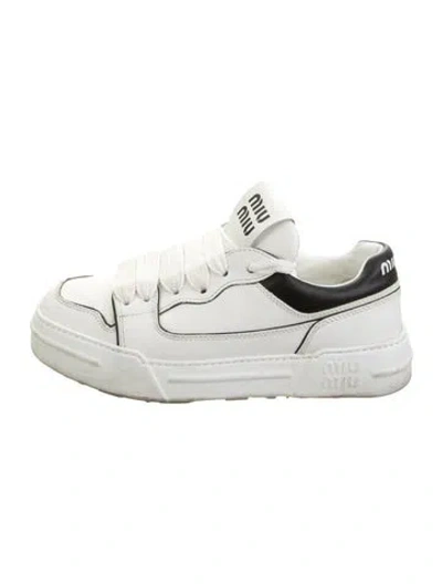 Pre-owned Miu Miu Leather Sneakers In White