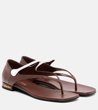 Miu Miu Two-tone Patent Leather Mary Jane Thong Sandals In Brown