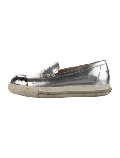 Pre-owned Miu Miu Leather Whipstitch Trim Loafers In Metallic/silver