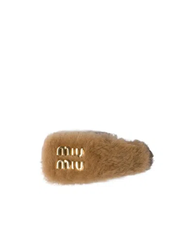 Miu Miu Logo Hair Clip In Brown