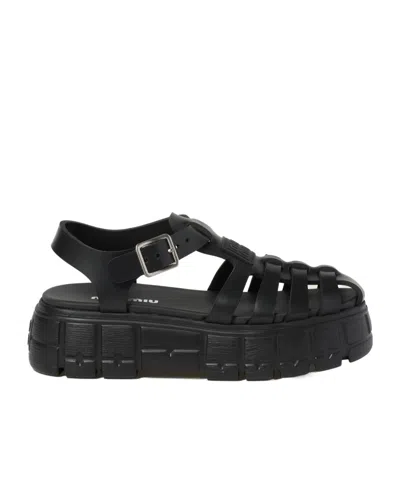 Miu Miu Logo Label Flat Sandals In Black