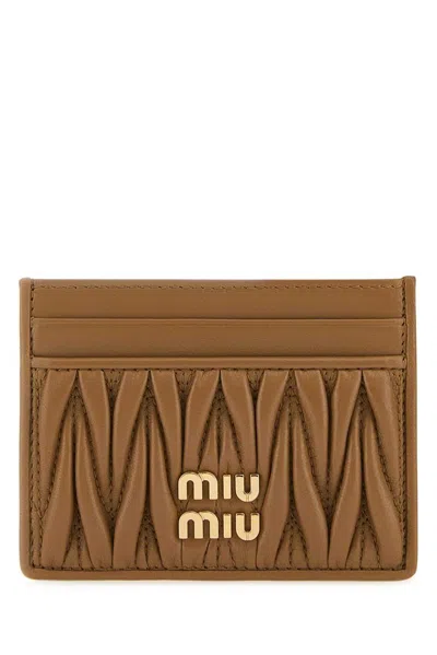 Miu Miu Logo Lettering Card Holder In Burgundy