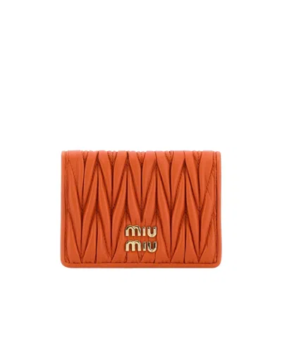 Miu Miu Logo-lettering Matelassé Cardholder In Orange