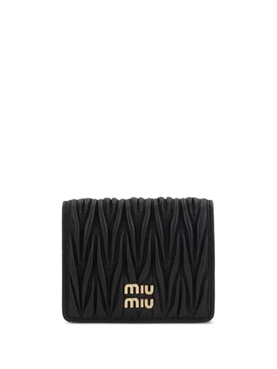 MIU MIU LOGO-LETTERING MATELASSÉ WALLET