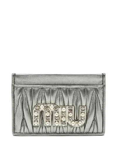 Pre-owned Miu Miu Logo-plaque Quilted Card Holder In Silver