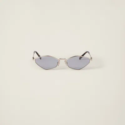 Miu Miu Miu Regard Sunglasses In Light Gray Lenses