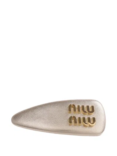 Pre-owned Miu Miu Logo-plaque Leather Hair Clip In Gold