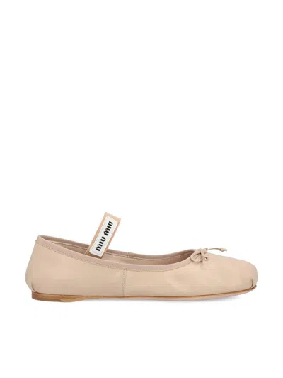 Miu Miu Low Shoes In Gold