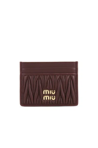 Miu Miu Matelasse Card Holder In Burgundy