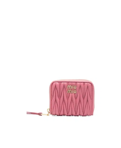 Miu Miu Matelassé-effect Leather Wallet In Pink