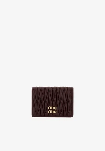Miu Miu Matelassé Leather Cardholder In Burgundy